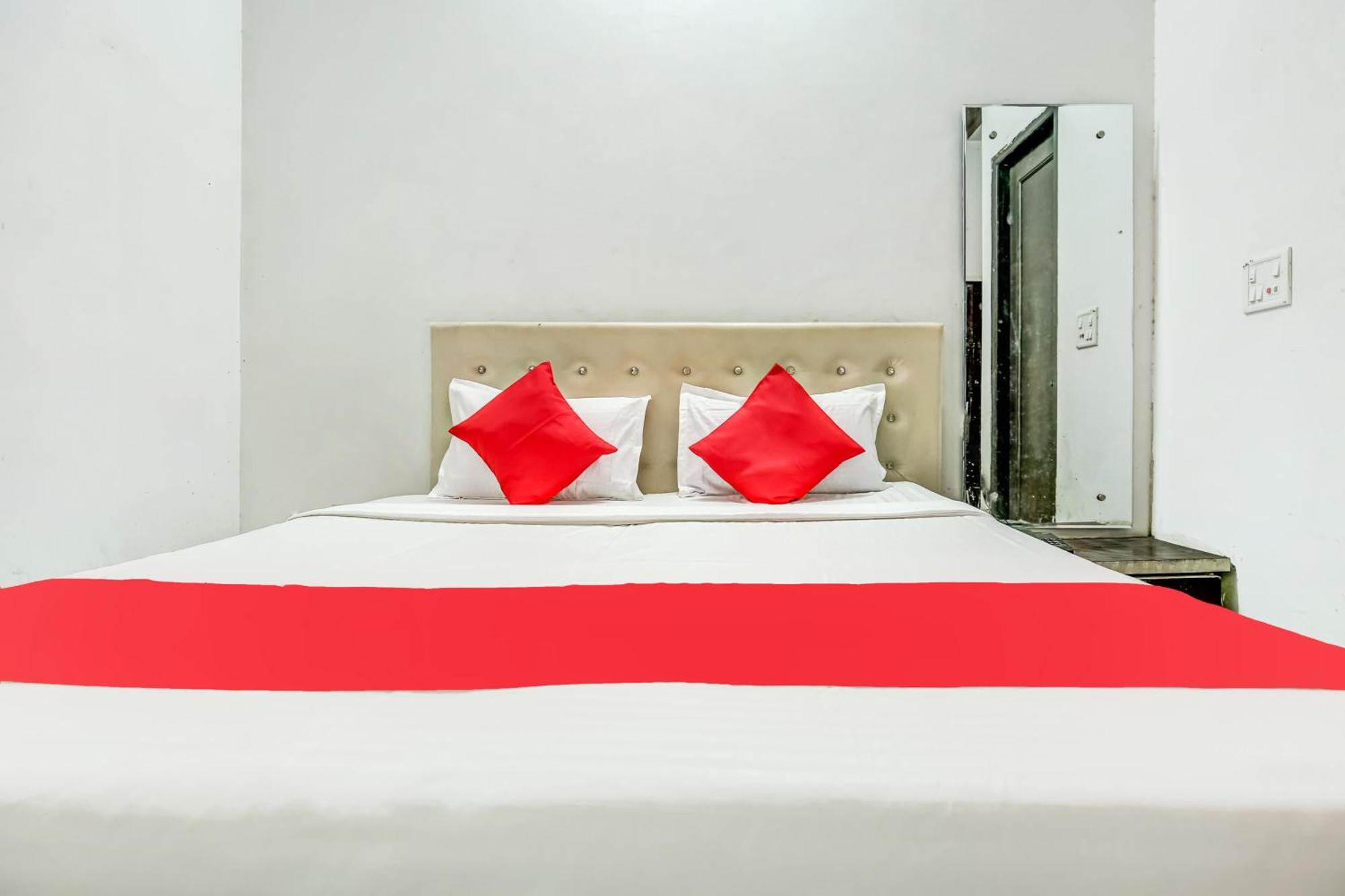 Flagship Hotel Big Boss Kurukshetra Exterior photo